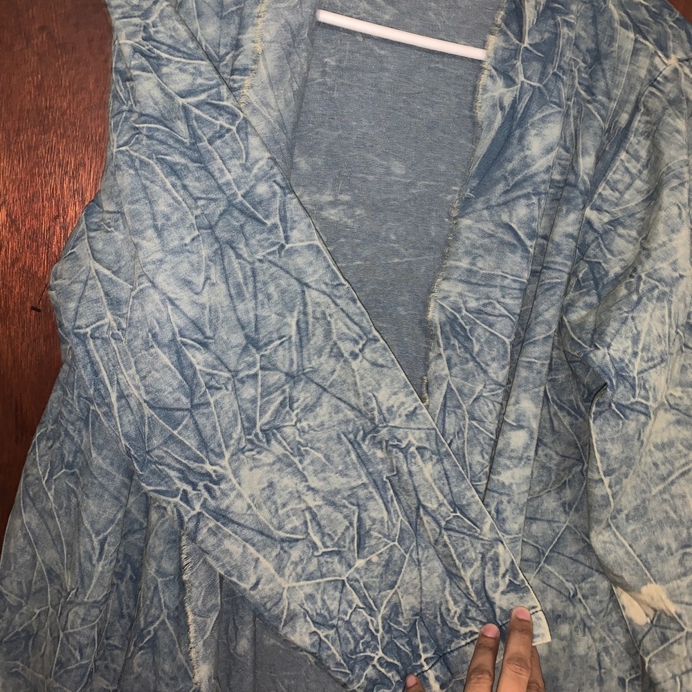 Denim Distressed open jacket 🧥 - Picture 3 of 8